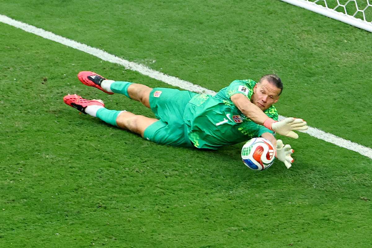 莱比锡免签35岁挪威门将尼兰德,合同至2028年