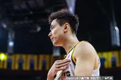全运大腿拉伤离场!媒体人:CBA体测首次补测 辽篮未给赵继伟报名