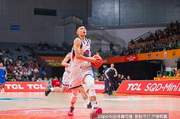 你的价值！陈林坚三节稳定输出 7中4&三分4中3拿到11分3板