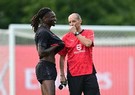 记者：米兰vs科莫预计不会在珀斯进行，亚足联澳足协提出严苛条件