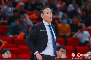 媒体人:因潜力赛改变大名单 处理不好是可能会影响更衣室氛围的