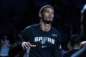 徐静雨：文班亚马就是下一个乔丹 今年NBA杯马刺必须夺冠