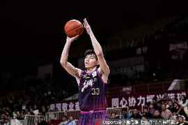 浙江首节3外援合计21分国内球员仅得8分 山西8人得分4外援17分