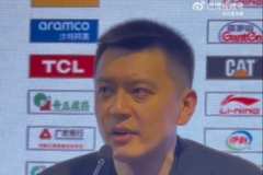 杨鸣：球队的求胜欲令人欣喜 感谢球迷对这支新老交替球队的支持