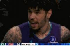 毕业了！鲍尔争球打球直接犯规 个人第六犯