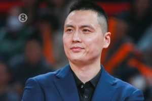 记者:上海队的防守资源有限 场上摆着的基本都是攻强守弱的球员