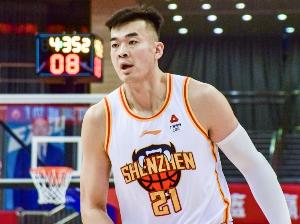 打嗨了！李慕豪替补14分钟砍下17分 7投全中一球不丢！