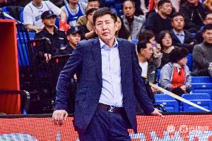 媒体人:丁指导和泰伦·卢有些相似 人情世故也是执教能力一部分
