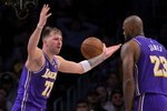NBA彩经:76人擒下灰熊 绿军轻取爵士 活塞力克湖人 快船击退国王