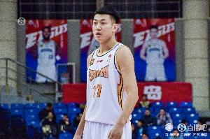 高效两双！焦海龙7中6砍下16分13板&6前场板 正负值+19