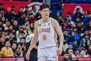 手感不佳还挺全面！张宁替补5中1拿到4分6板5助 正负值+16