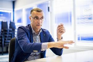贝尔戈米:拉比奥特改变了米兰,他跟魔笛等人组成了强大的中场