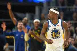 科尔：我们很担忧巴特勒的伤势 全队都很低沉 焦急等待检查结果