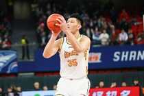 难救主！葛昭宝8中6拿到15分5助 三分2中1