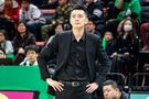 沈阳日报：杨鸣是辽篮队史最佳战绩主帅 乌戈面临巨大挑战