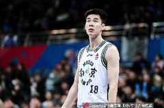 这场真是铁到家了！郭昊文首发出战34分钟 14投仅2中&三分7中1