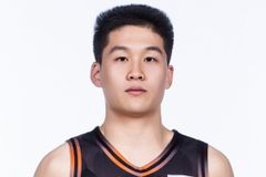 替补不到4分钟&三分4中3轰11分！高诗岩：这是王证么 这不库里么