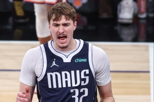 42+49！弗拉格分别保持着NBA历史18岁和19岁球员的单场得分纪录