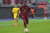记者:新月年薪1060万欧报价罗马后卫阿卜杜勒哈米德,谈判进行中