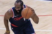 独行侠解说曾喷哈登:你要啥给你啥 但最后都跑路 你就是问题本身