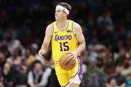 里夫斯:伤缺时和替补打了很多保持状态赛 这让我找到了比赛节奏