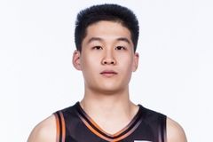 鲁媒：年轻的王证真不错 新外援琼斯表现比较稳健 鲍威尔或离队