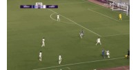 蓉城0-1落后！韦林顿后场失误+后防集体眼神防守，延吉头球破门