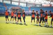 积极训练备战中  3.7日让我们共赴高体  一起为云南而战