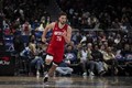 制霸内线！申京上半场11投8中 高效砍下19分5板2助1帽