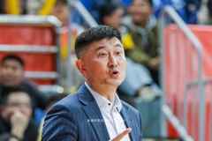 媒体人:广东男篮完全配不上胜利 在指挥端出现了极大的问题