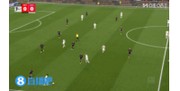 拜仁0-1落后药厂！比赛第5分钟，迪亚斯带球被断，加西亚推射破门