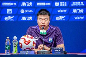 于根伟:球队主要问题出在伤病上,谢蒂内可能明天不能出场