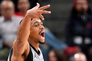 马刺队魂打满83场!NBA官方:凯尔登·约翰逊当选年度最佳第六人