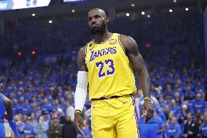 Windhorst:湖人明年无论如何都夺不了冠 还不如给詹姆斯一年高薪