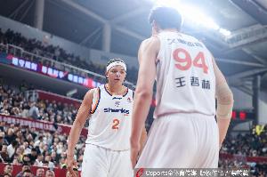 京沪大战G2外籍裁判不变 中方裁判是CBA重点裁判王万松