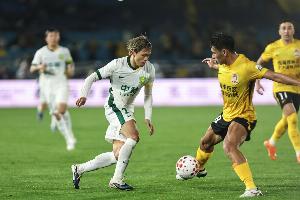 鲁媒:青岛西海岸9轮不败,证明防守反击思路的可行性与价值